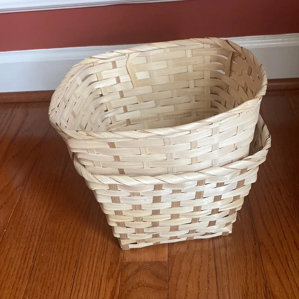 2 Palm Leaf Baskets Decorative Covering for Planters Pots Plants EUC